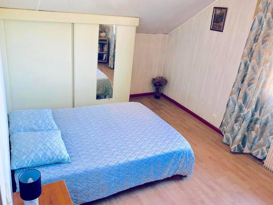 Maison A Bourg- Murat Proche De La Cite Du Volcan 라 플렌 데 카프 외부 사진